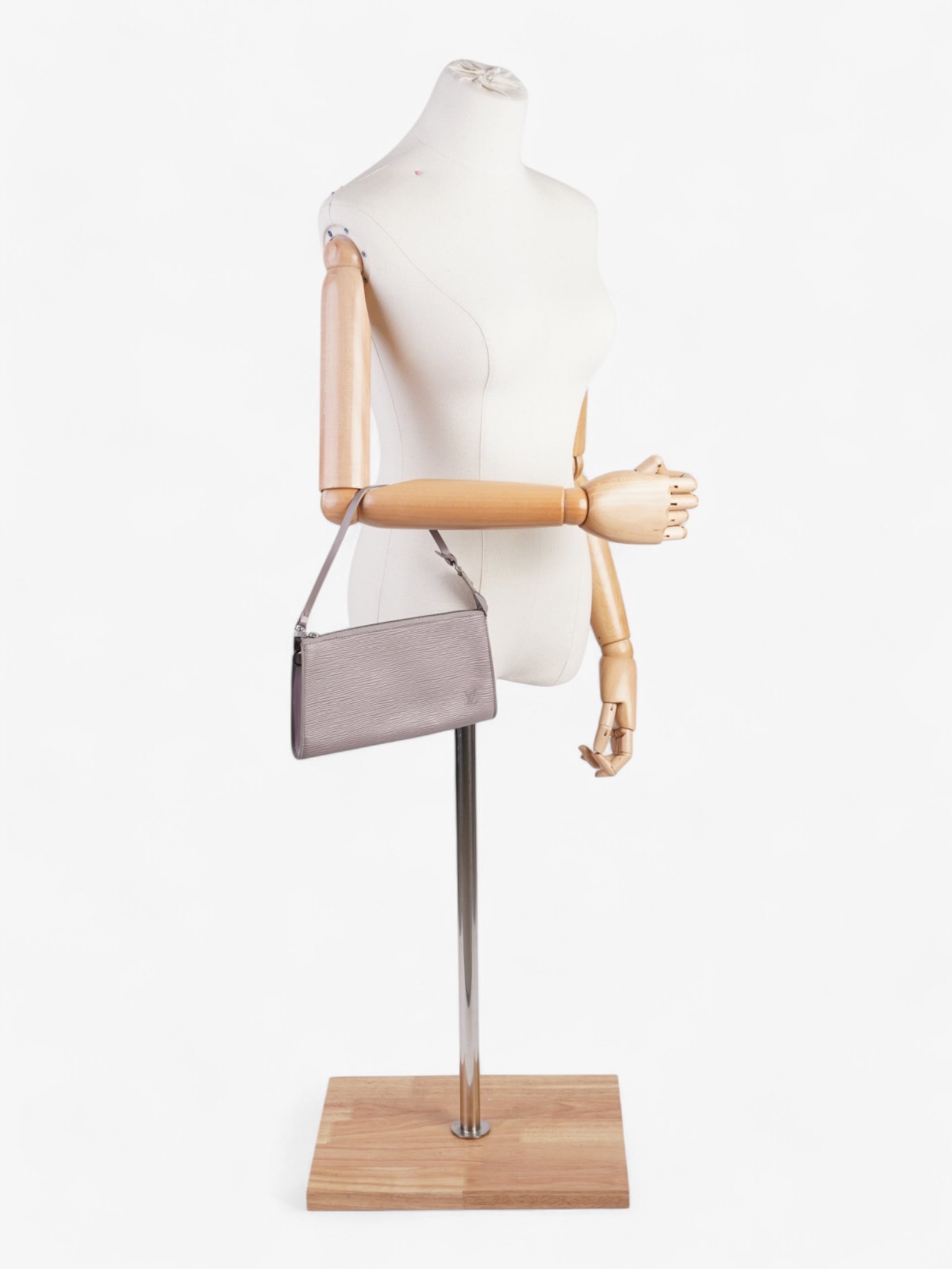 Louis Vuitton Pochette Accessoires Lilac Epi Leather | AlmaBagz