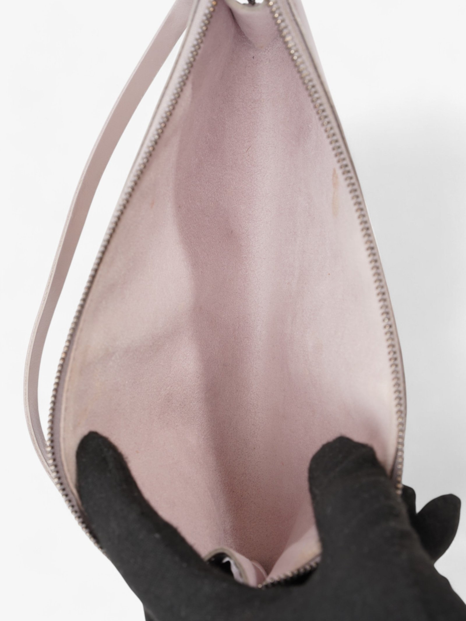 Louis Vuitton Pochette Accessoires Lilac Epi Leather | AlmaBagz - Image 7