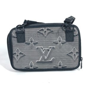 LOUIS VUITTON Shoulder Bag M55698 Leather / nylon black LV initials Expandable messenger unisex(Unisex) Used | AlmaBagz
