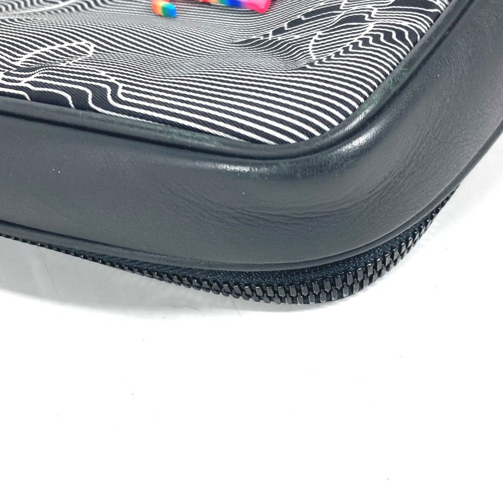 LOUIS VUITTON Shoulder Bag M55698 Leather / nylon black LV initials Expandable messenger unisex(Unisex) Used | AlmaBagz - Image 4