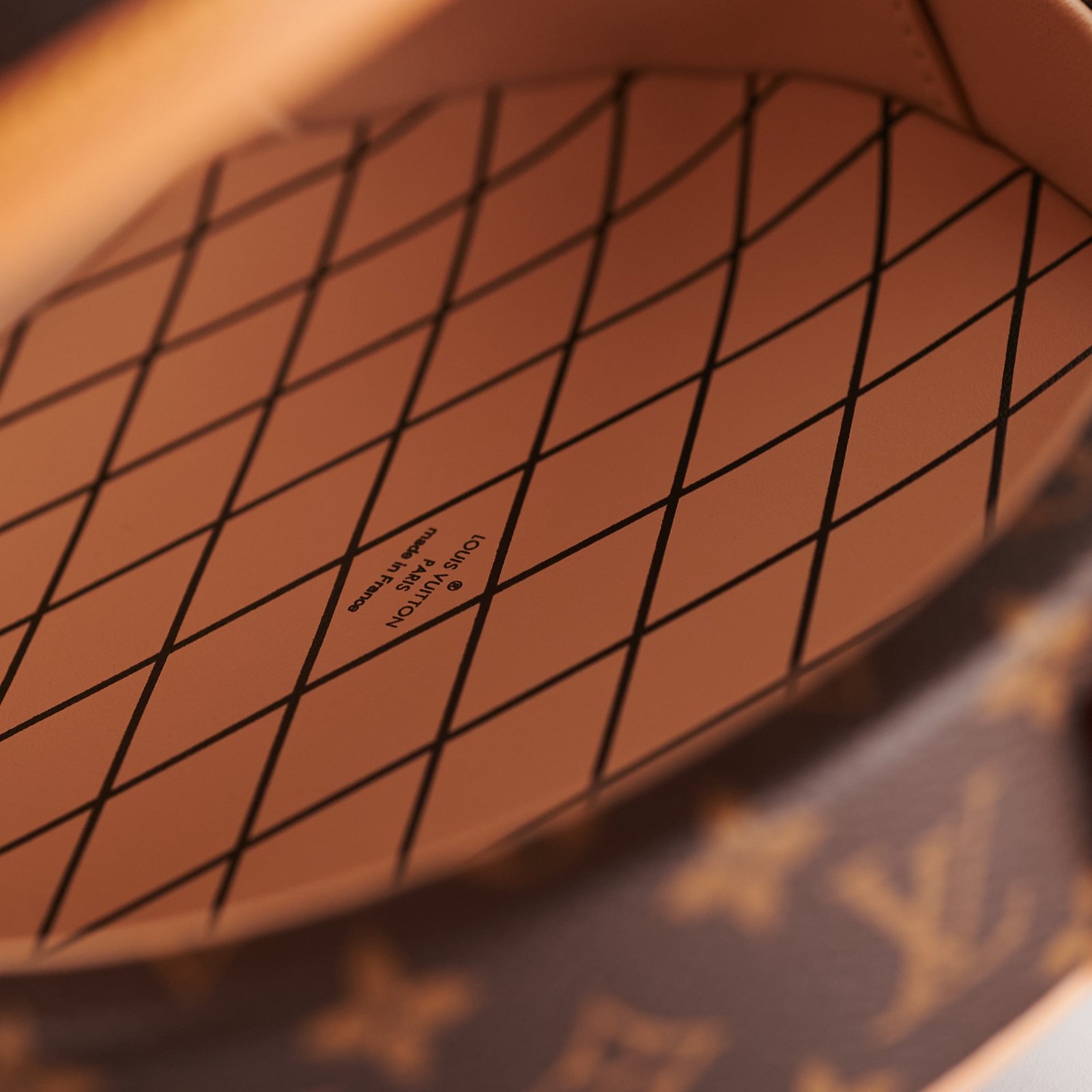 Louis Vuitton Petite Boite Chapeau Monogram | AlmaBagz - Image 4