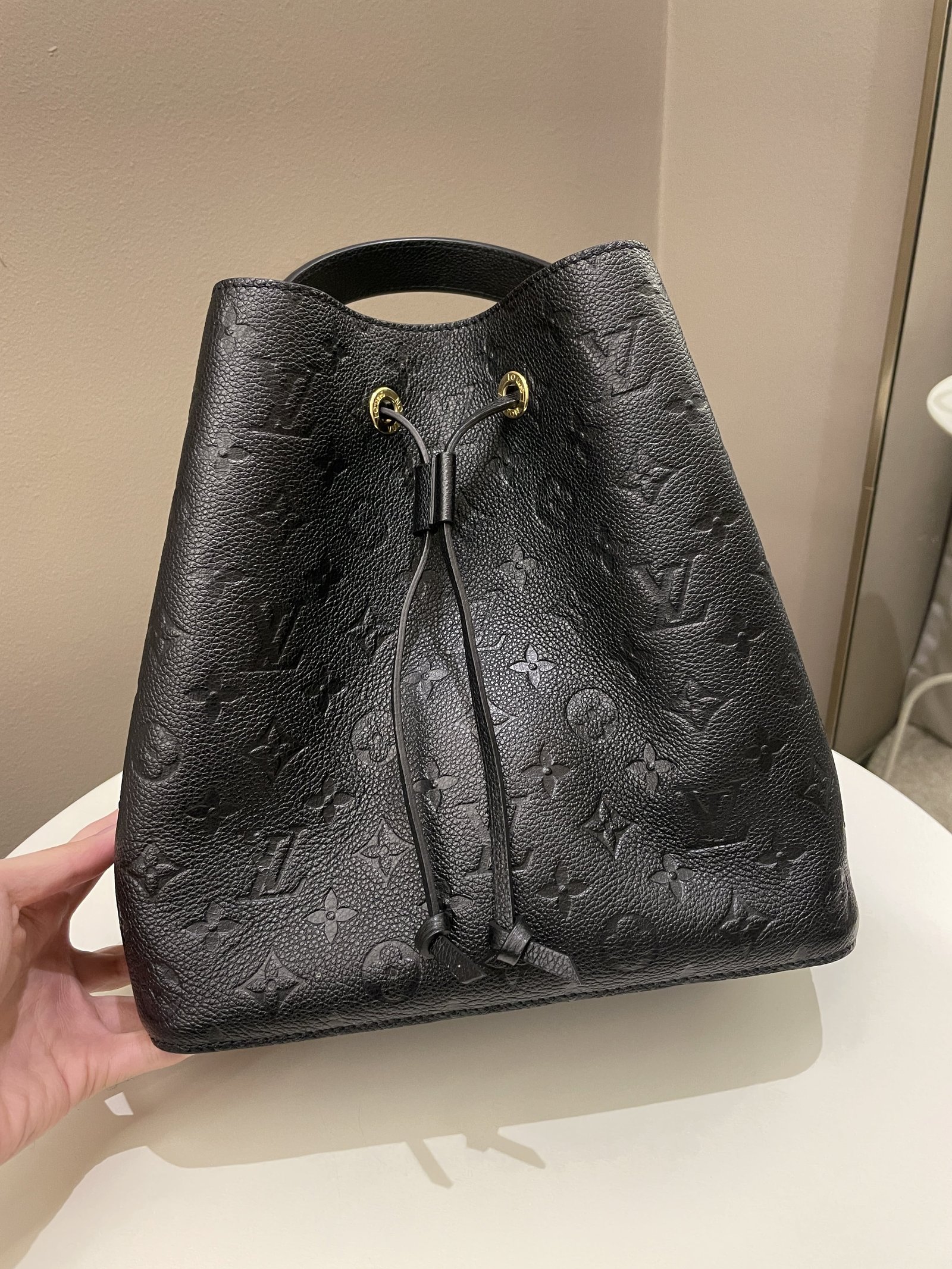 Louis Vuitton Neo Noe Bucket Bag Black Empreinte Leather | AlmaBagz