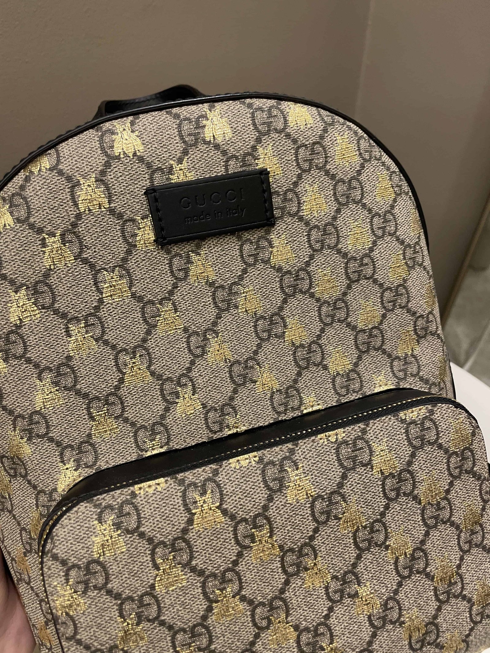 Gucci Bee GG Supreme Backpack Black / Gold | AlmaBagz