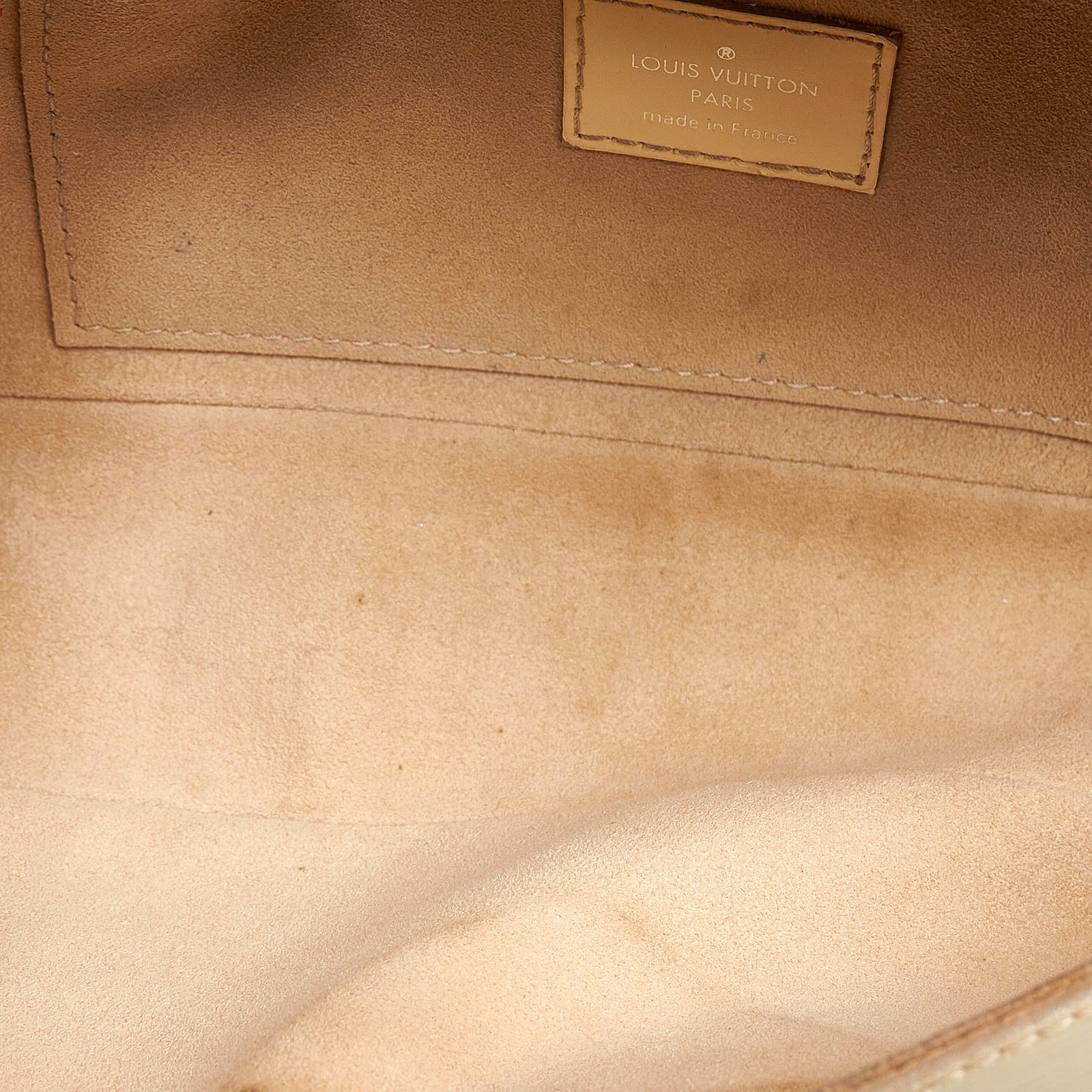 Louis Vuitton Pochette Montaigne White Epi | AlmaBagz - Image 4