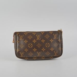 Louis Vuitton Pochette Monogram Accesaries | AlmaBagz
