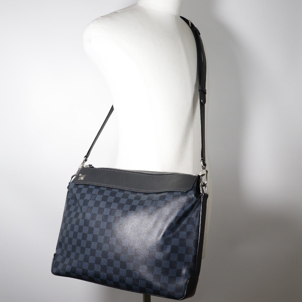 LOUIS VUITTON Shoulder Bag N41348 Damier Cobalt Black / navy Messenger Greenwich | AlmaBagz - Image 9