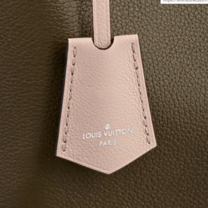 Louis Vuitton LockMe Bucket Laurier Toffee Latte Black | AlmaBagz