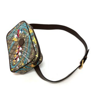 GUCCI Sling bag 602695 GG Supreme Canvas beige Disney collaboration donald Women Secondhand | AlmaBagz