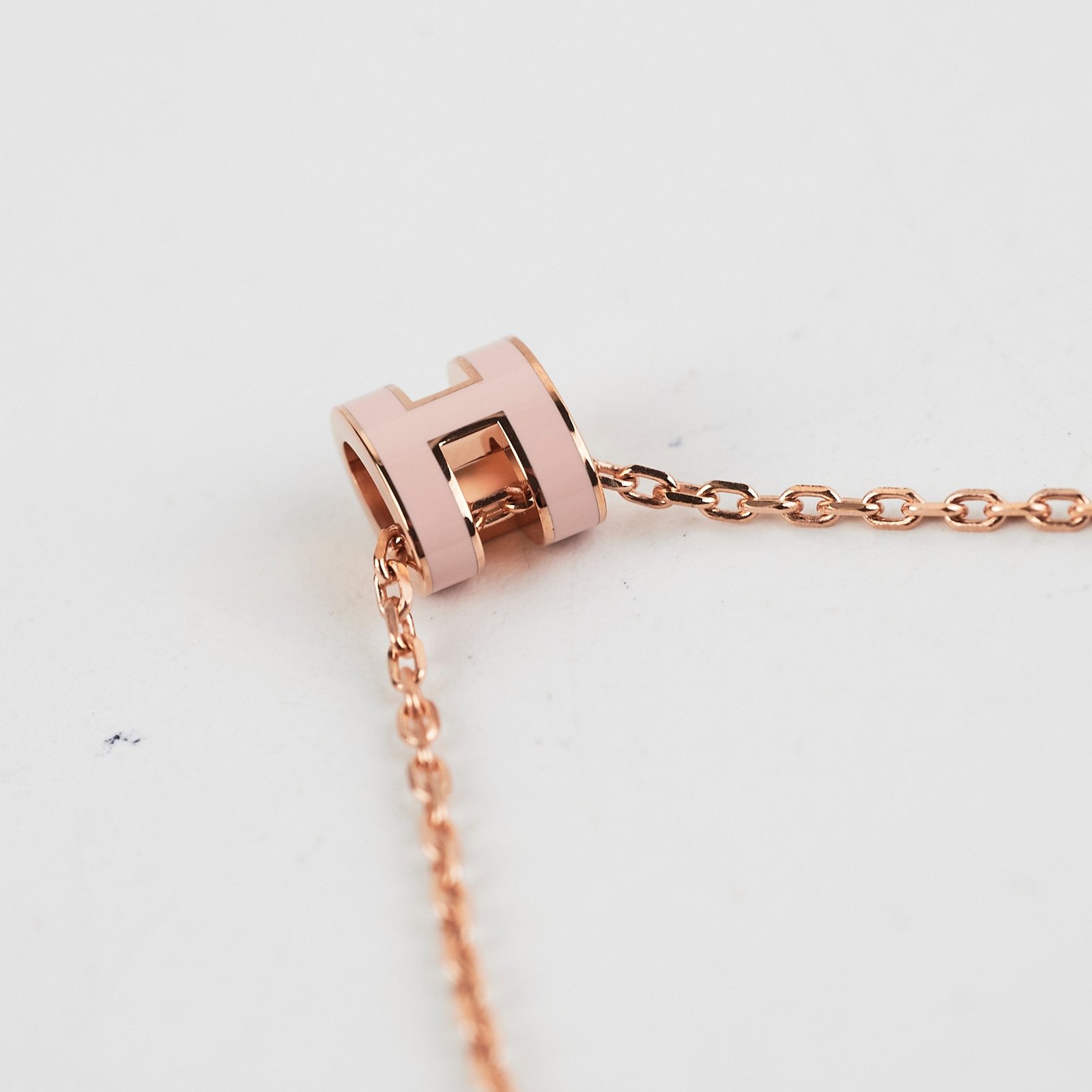 Hermes Pop H Necklace Rose | AlmaBagz