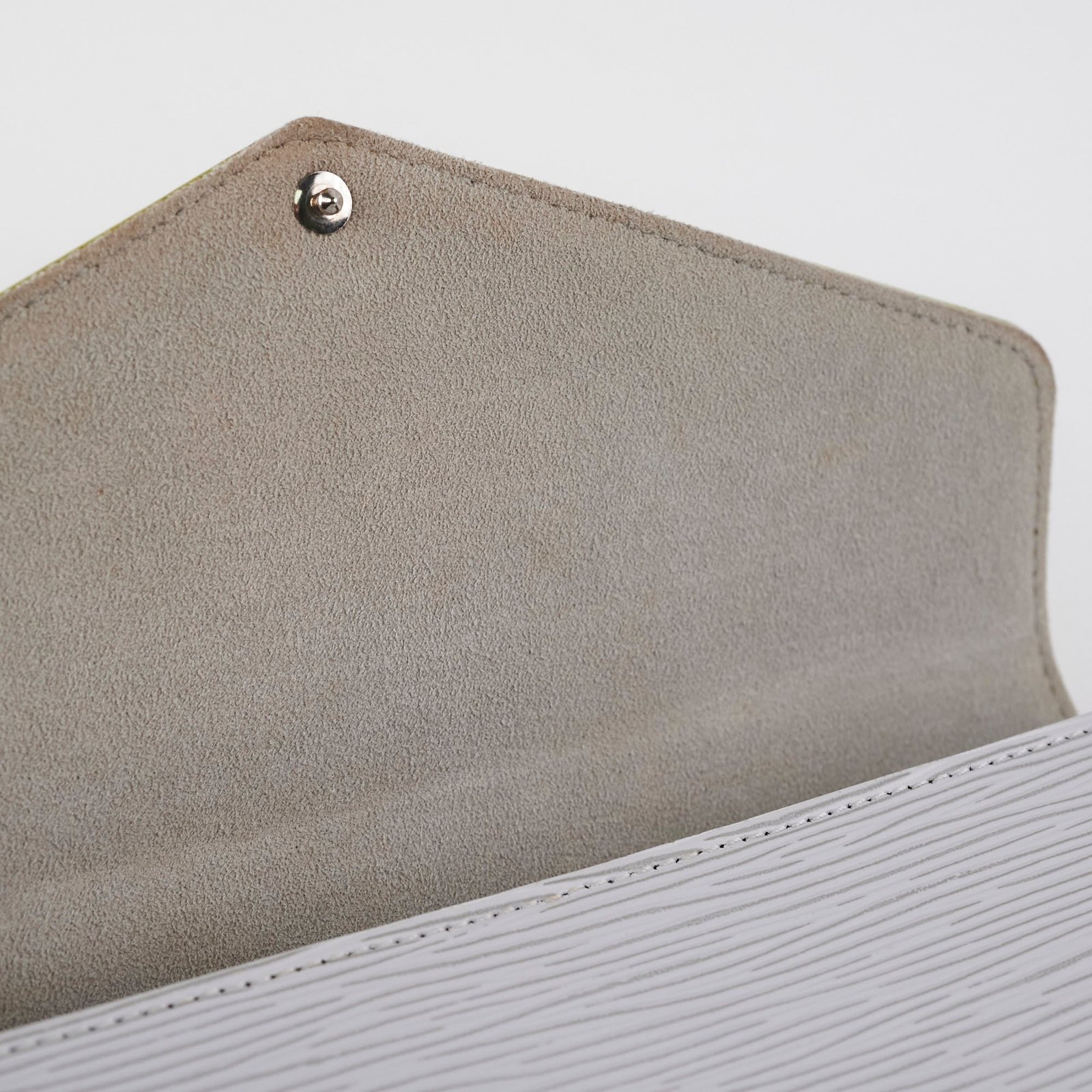 Louis Vuitton Pochette Felicie Tri Colour | AlmaBagz - Image 6