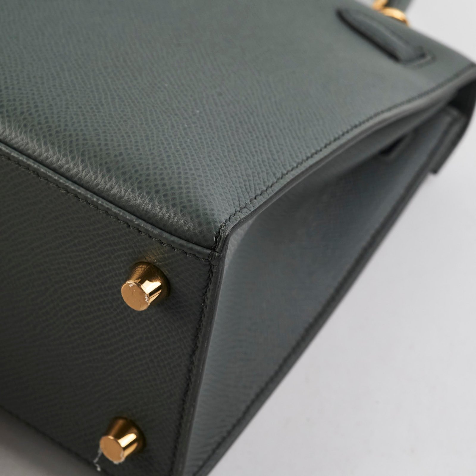 Hermes Kelly 25 Epsom Sellier Vert Armande - Z Stamp | AlmaBagz - Image 7