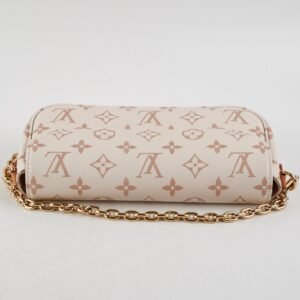 Louis Vuitton Ivy Wallet On Chain Monogram Dune | AlmaBagz