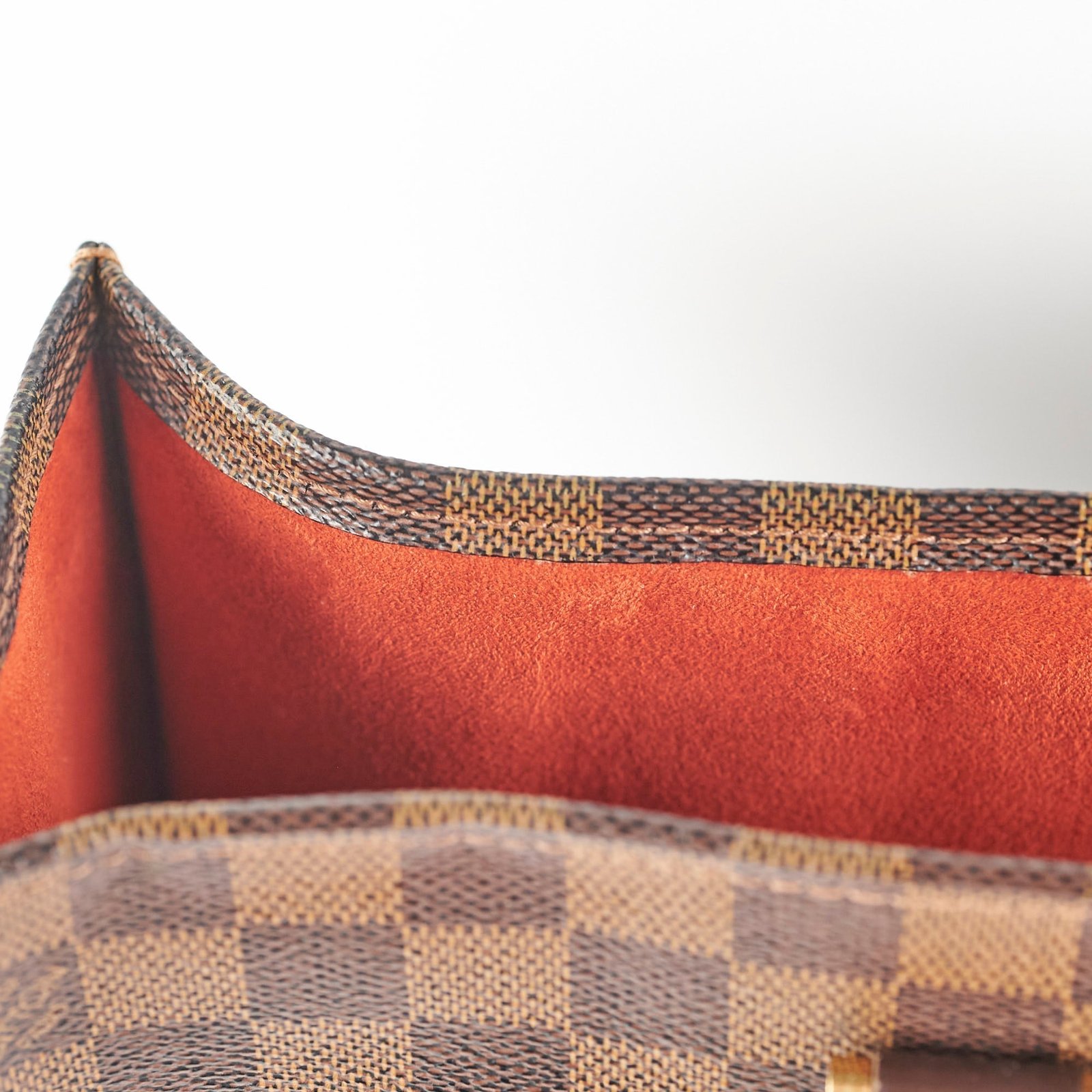 Louis Vuitton Sac Plat Damier Ebene | AlmaBagz - Image 6