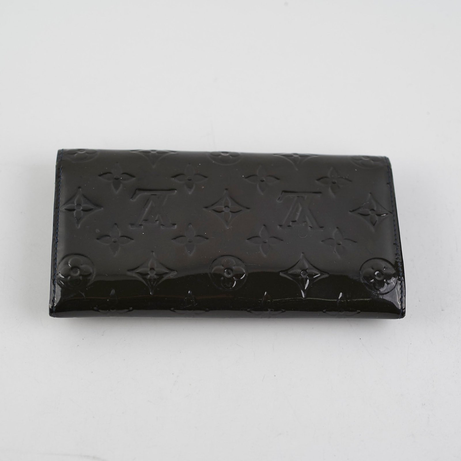 Louis Vuitton Sarah Wallet | AlmaBagz