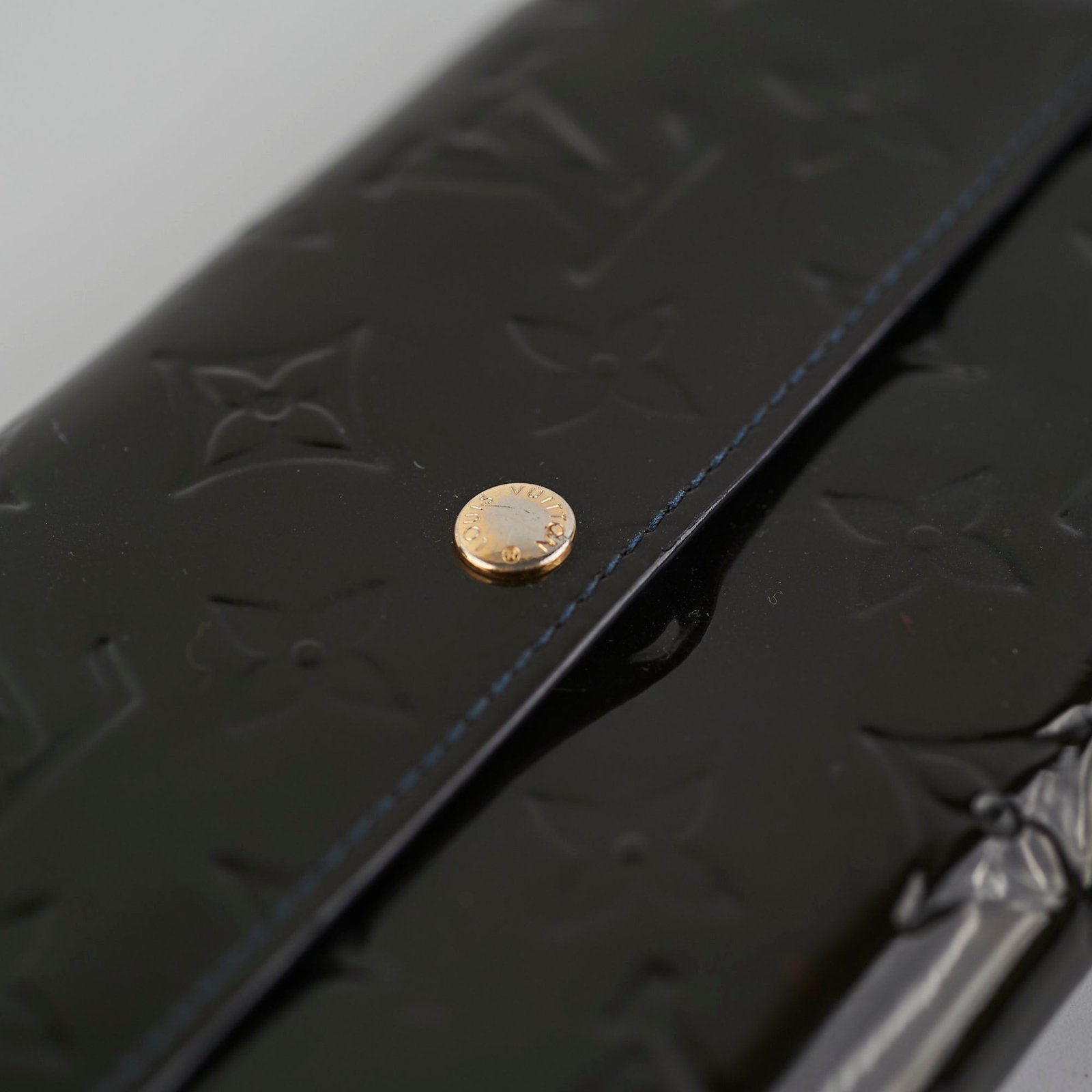 Louis Vuitton Sarah Wallet | AlmaBagz - Image 10