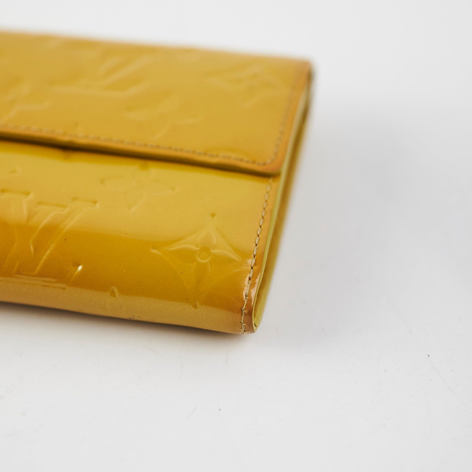 Louis Vuitton Sarah Wallet Yellow | AlmaBagz - Image 17