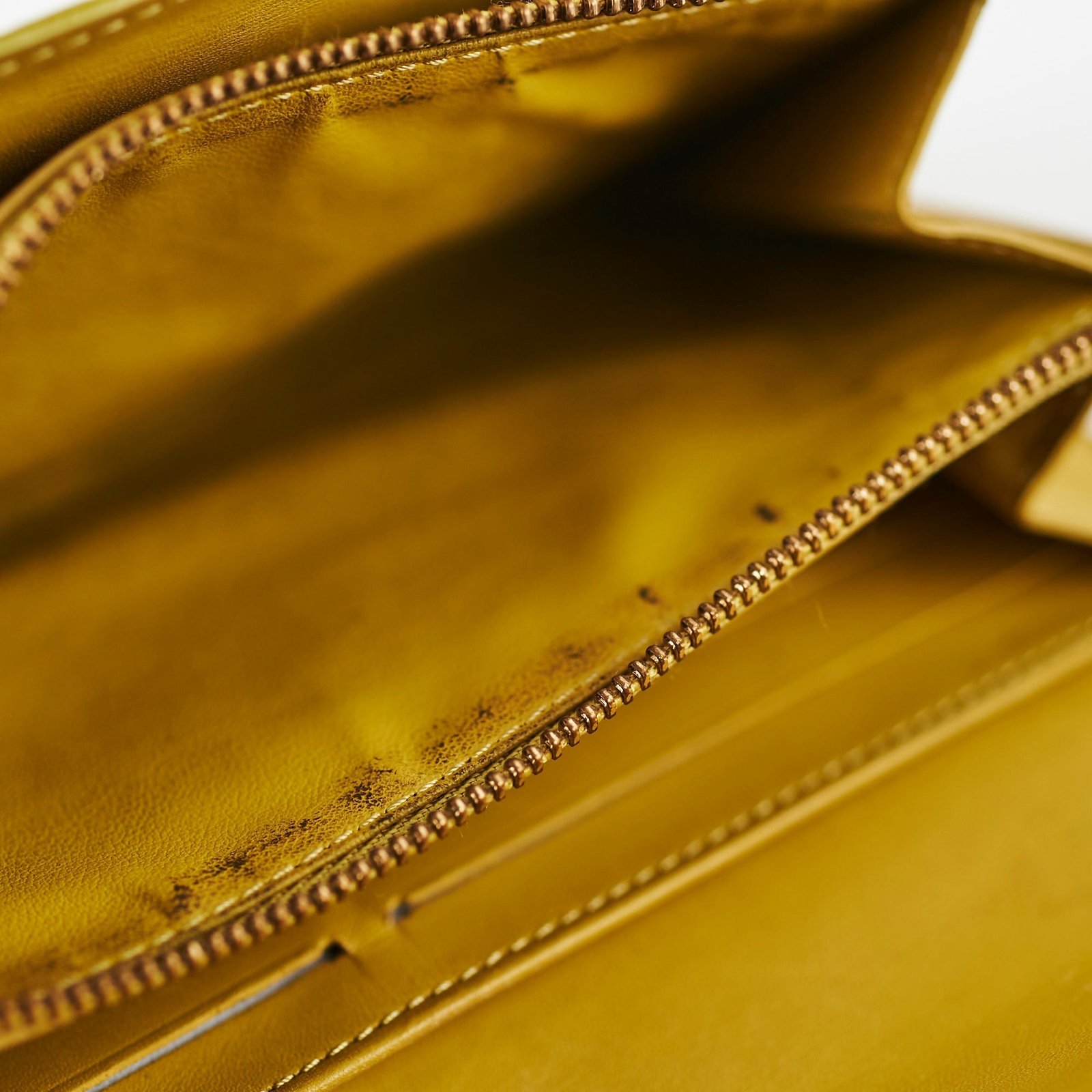 Louis Vuitton Sarah Wallet Yellow | AlmaBagz - Image 4