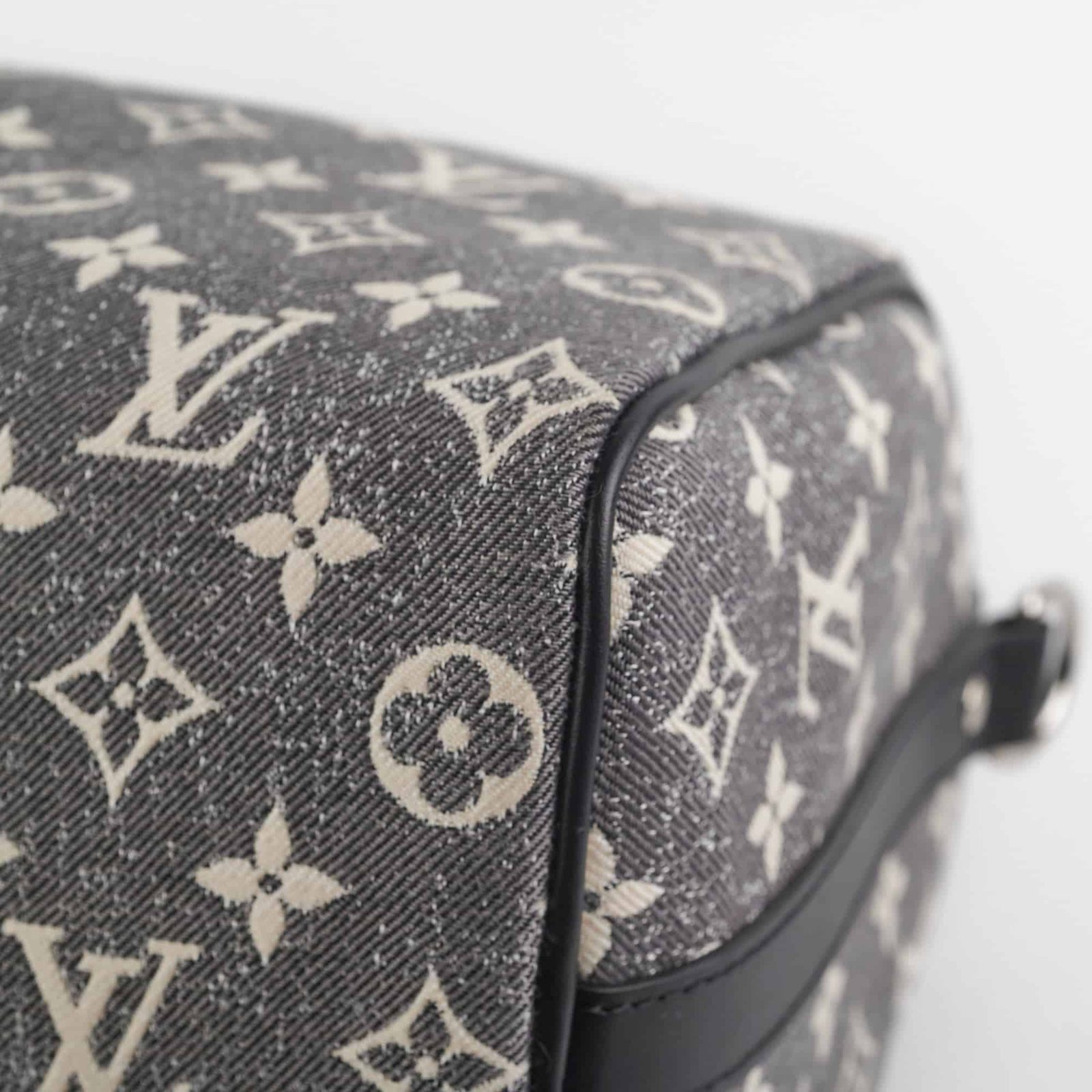 Louis Vuitton Speedy 25 Bandouliere Denim | AlmaBagz - Image 8