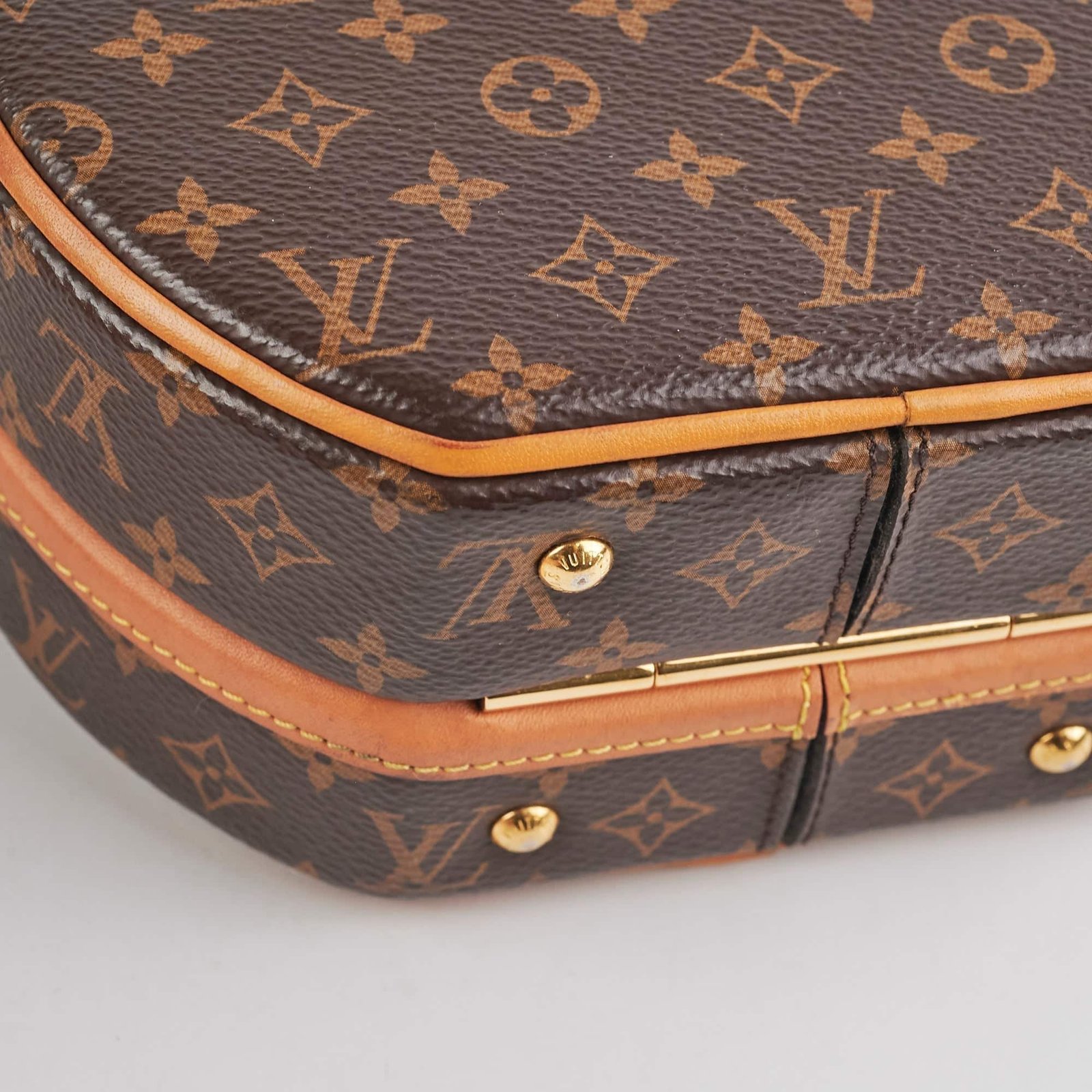 Louis Vuitton Petite Boite Chapeau Monogram | AlmaBagz - Image 8