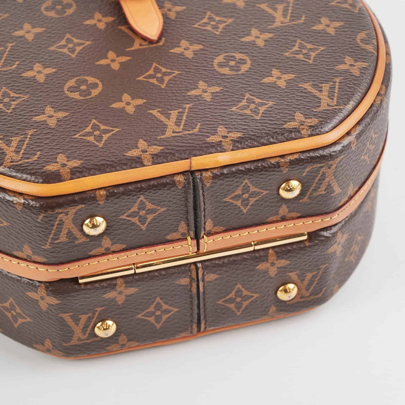 Louis Vuitton Petite Boite Chapeau Monogram | AlmaBagz - Image 7
