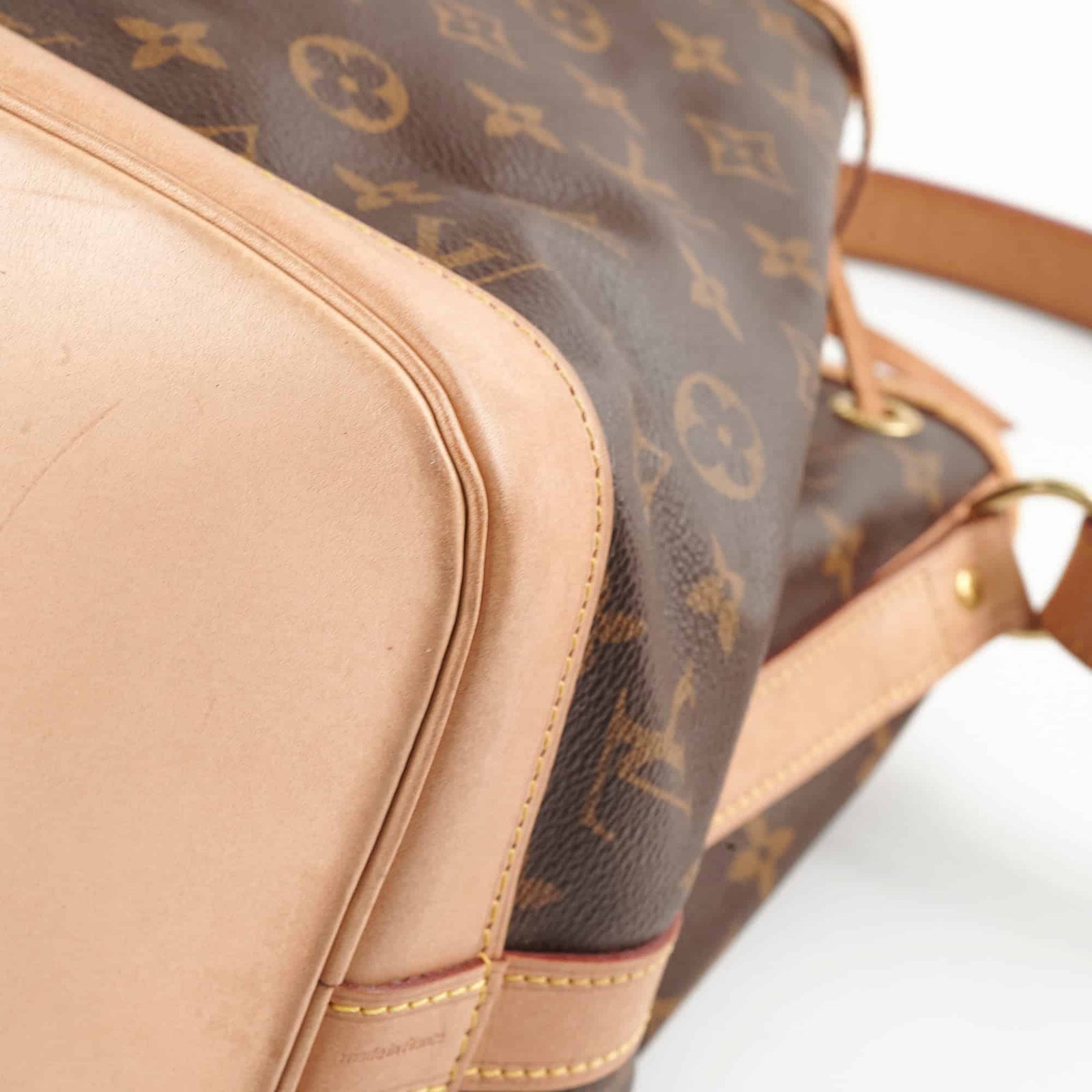 Louis Vuitton Petite Neo Noe Monogram | AlmaBagz - Image 11
