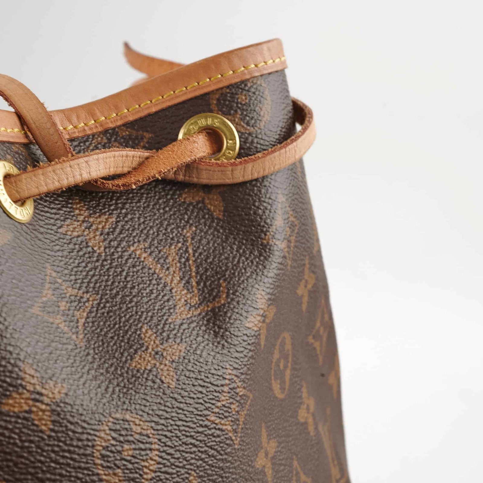 Louis Vuitton Petite Neo Noe Monogram | AlmaBagz - Image 8