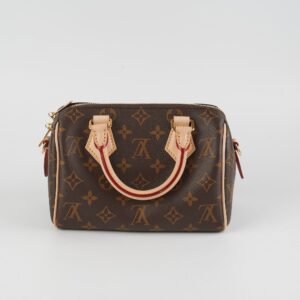 ITEM 9 - Louis Vuitton Speedy 20 Bandouliere | AlmaBagz