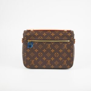 Louis Vuitton Monogram Pochette Metis | AlmaBagz