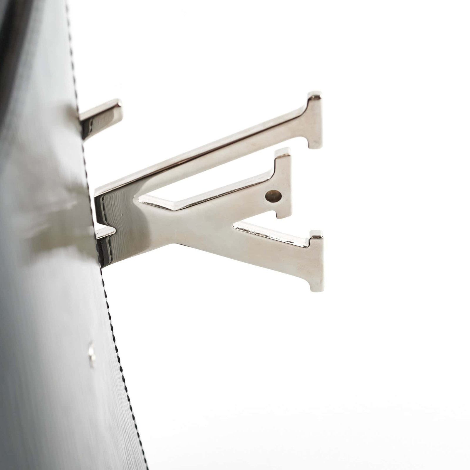 Louis Vuitton Electric Epi Leather Crossbody Bag Black | AlmaBagz - Image 7