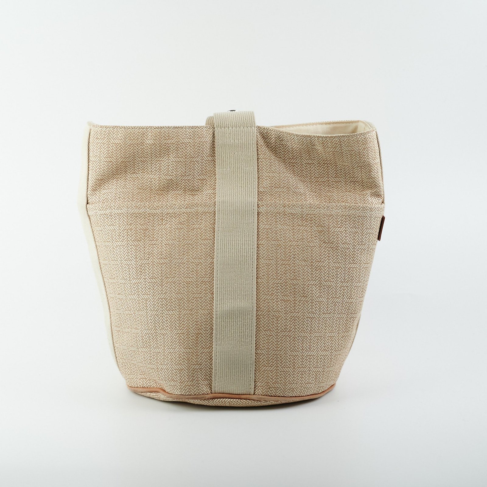 Hermes Saxo GM Cream | AlmaBagz