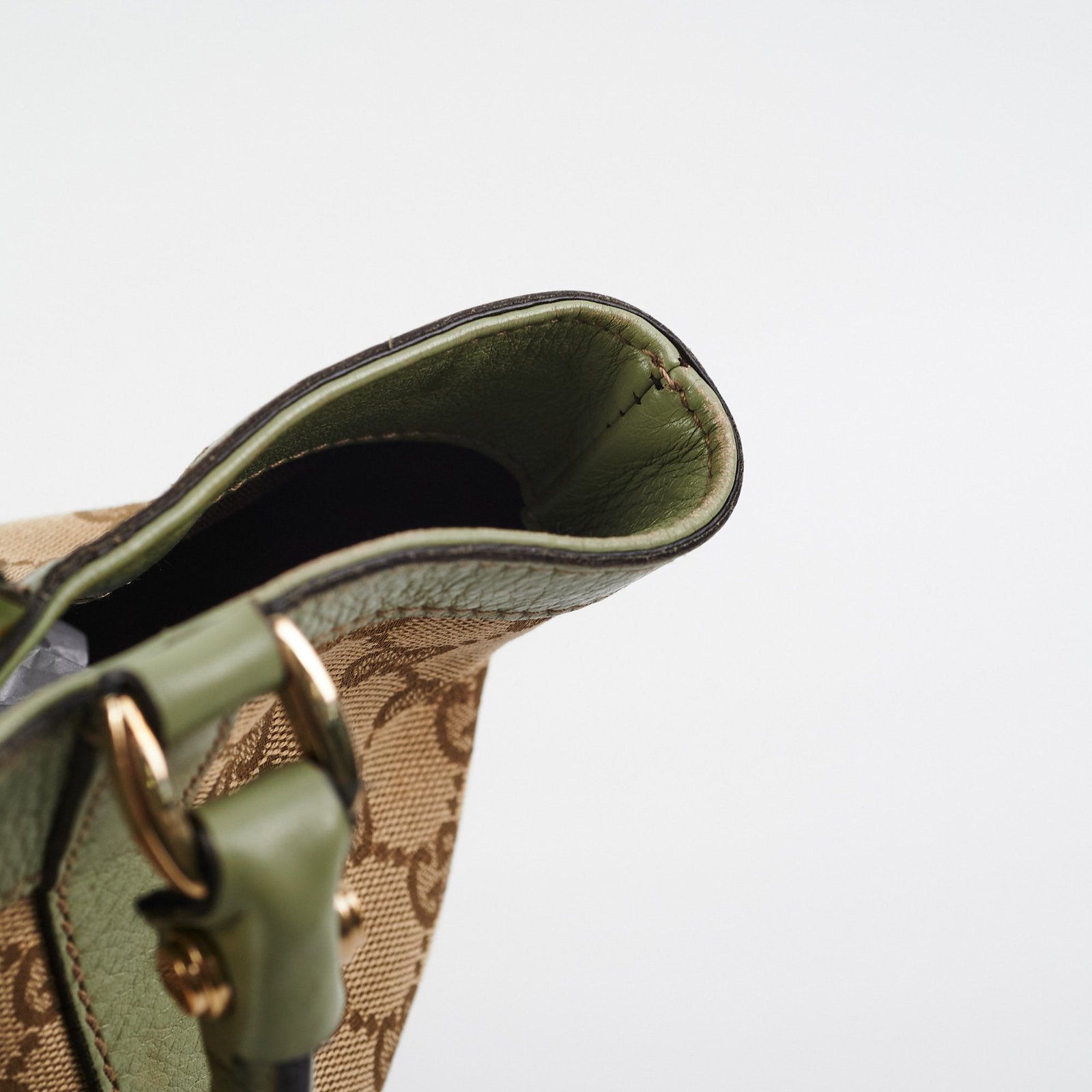 Gucci Abbey D-Ring Shoulder Bag | AlmaBagz - Image 4