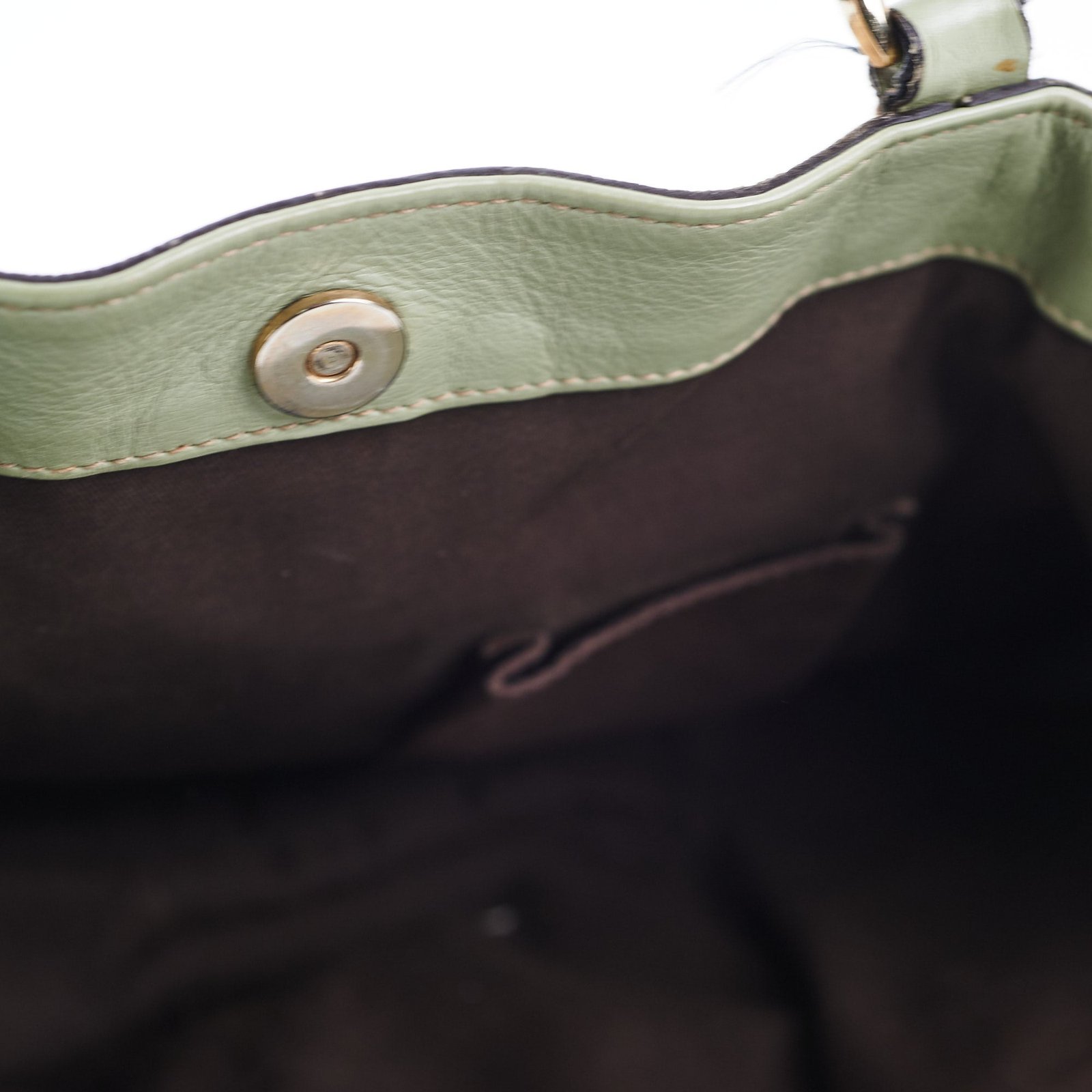 Gucci Abbey D-Ring Shoulder Bag | AlmaBagz - Image 6