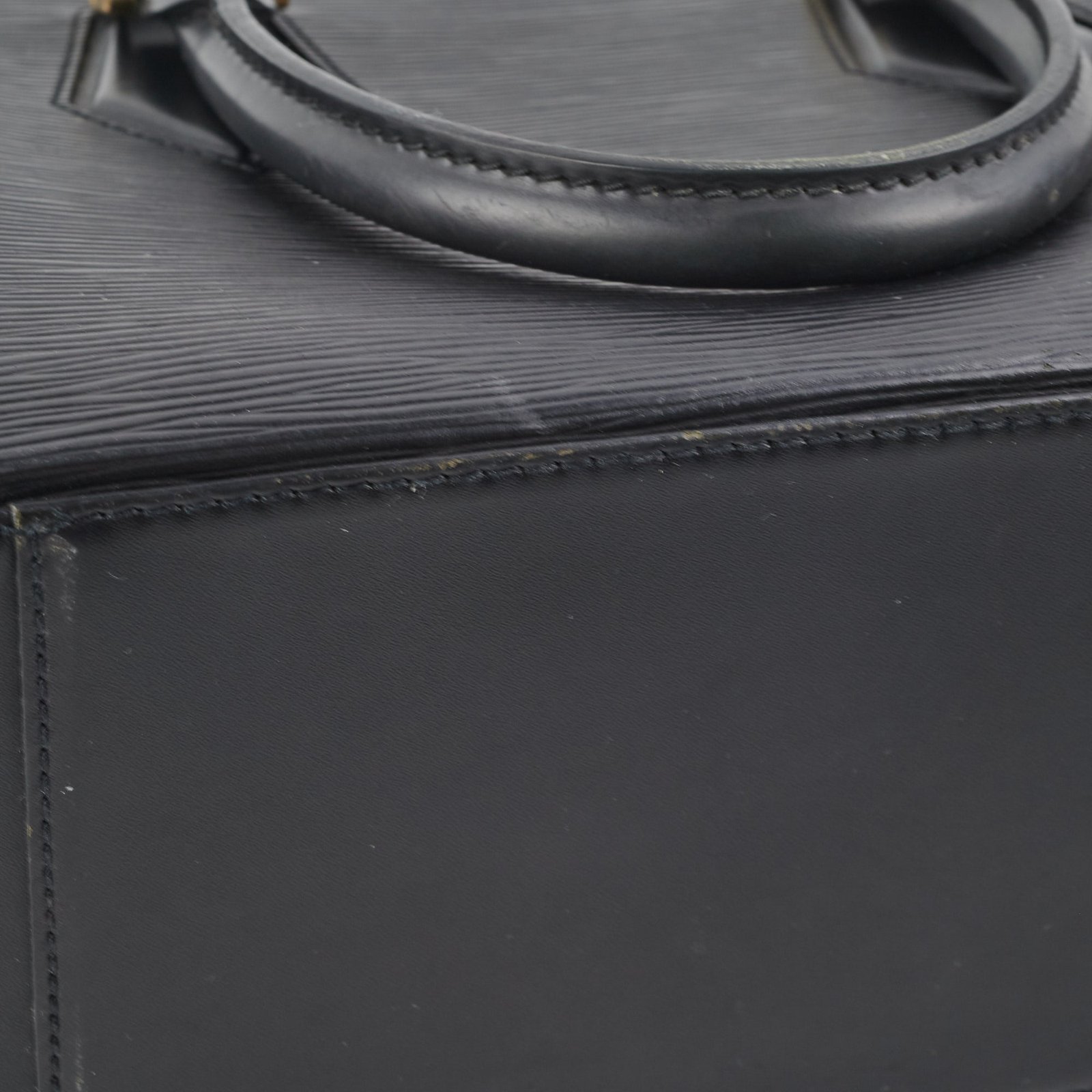 Louis Vuitton Sablons Bag Back | AlmaBagz - Image 12