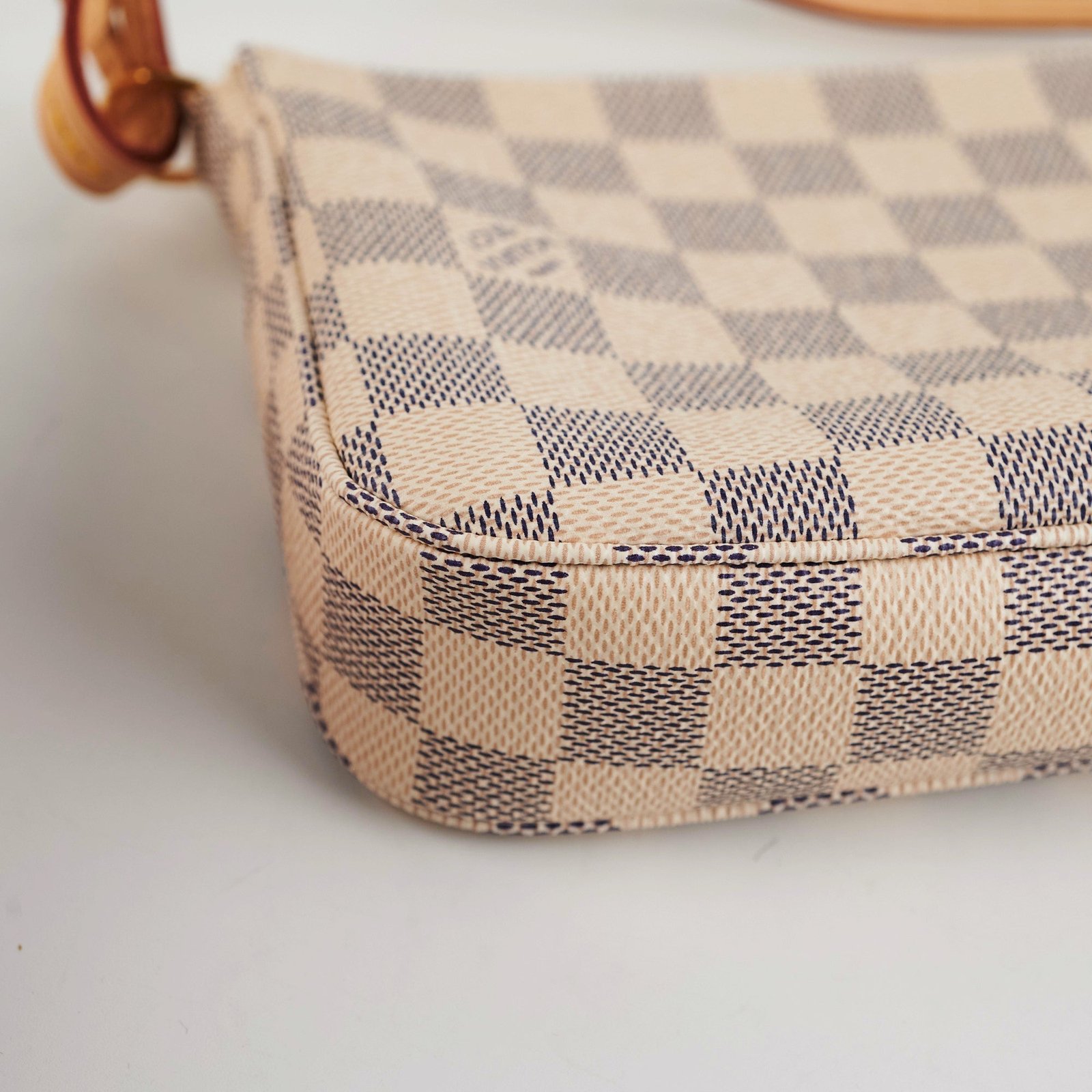 Louis Vuitton Pochette Accessorie Damier Azur | AlmaBagz - Image 8