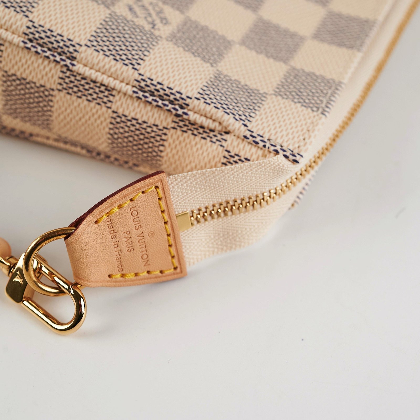 Louis Vuitton Pochette Accessorie Damier Azur | AlmaBagz - Image 7