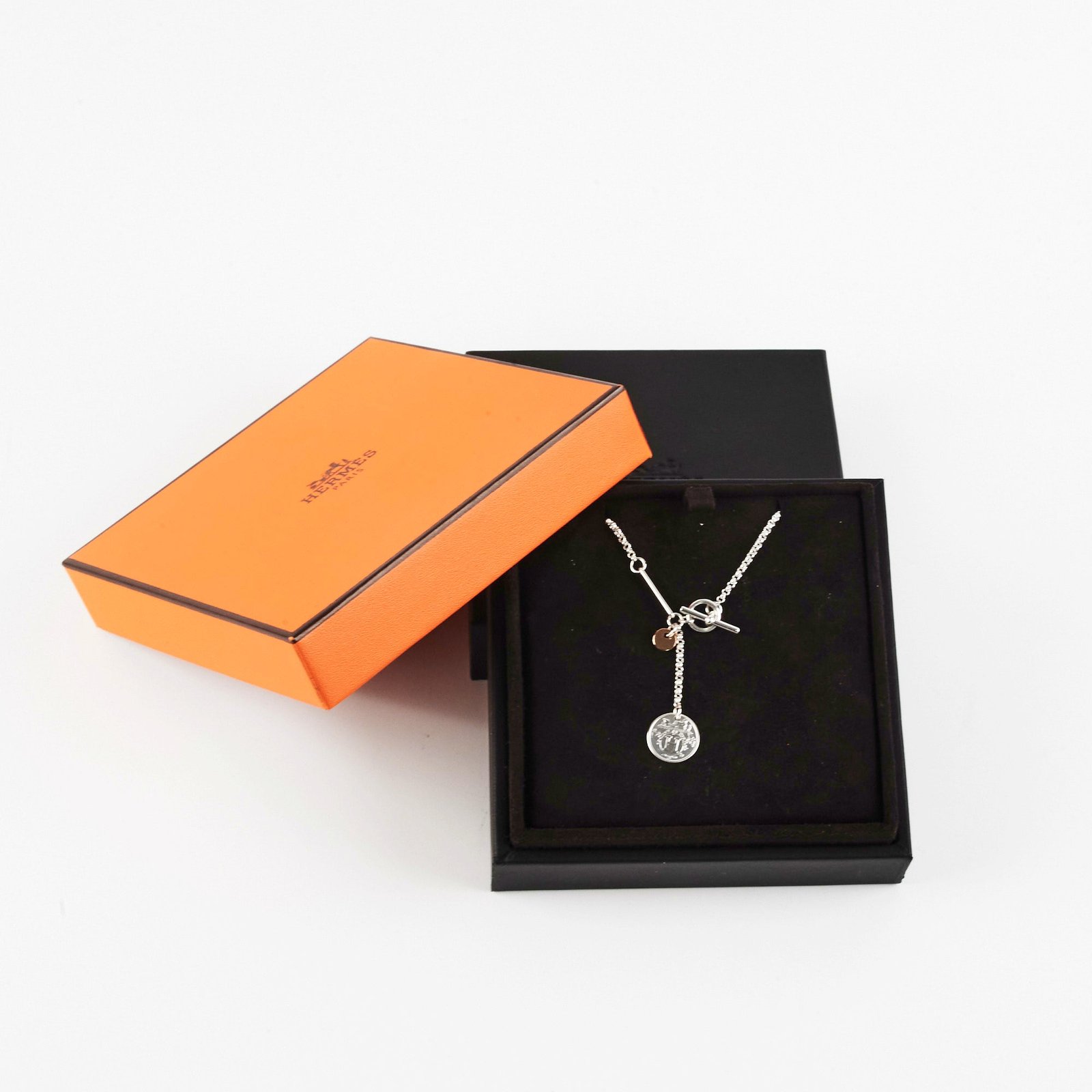 Hermes Ex-Libris PM Necklace | AlmaBagz