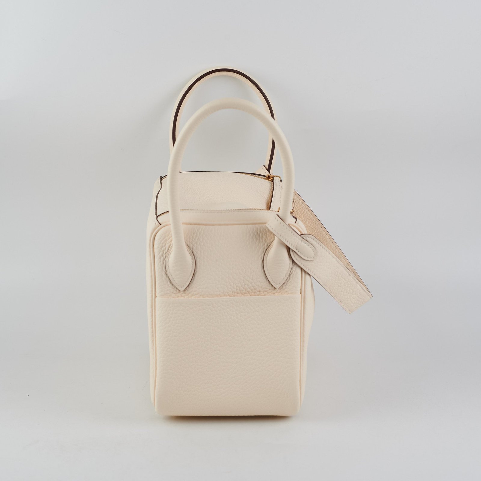 Hermes Lindy 26 Clemence Nata- U stamp 2022 | AlmaBagz - Image 2