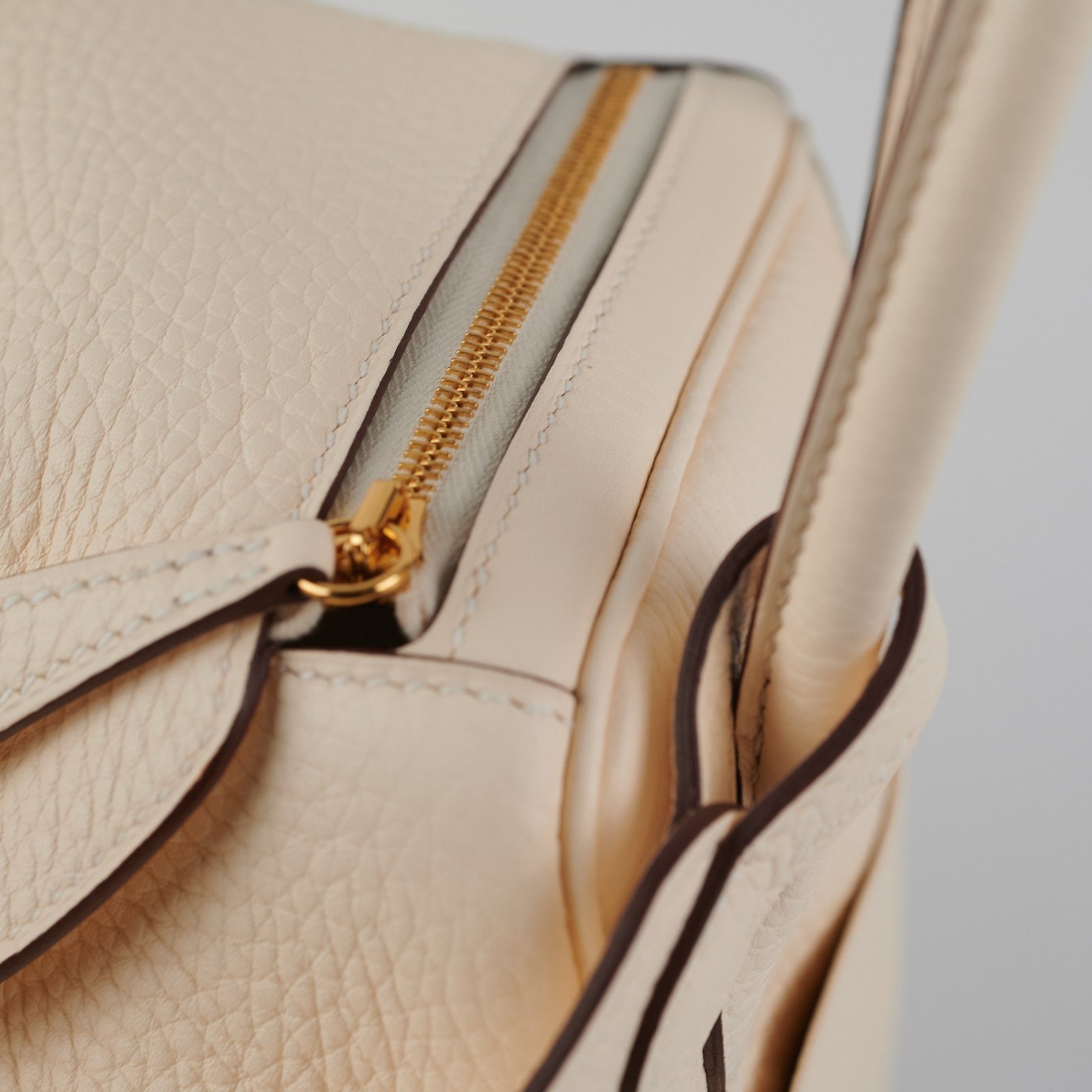 Hermes Lindy 26 Clemence Nata- U stamp 2022 | AlmaBagz - Image 5