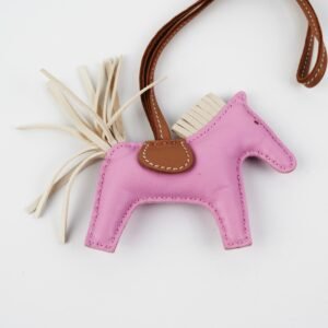 Hermes Pink Rodeo PM mauve sylvestre / craie / chai | AlmaBagz