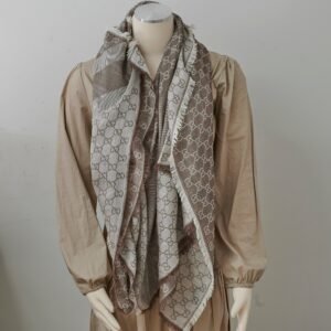 Gucci GG Supreme Scarf Beige | AlmaBagz