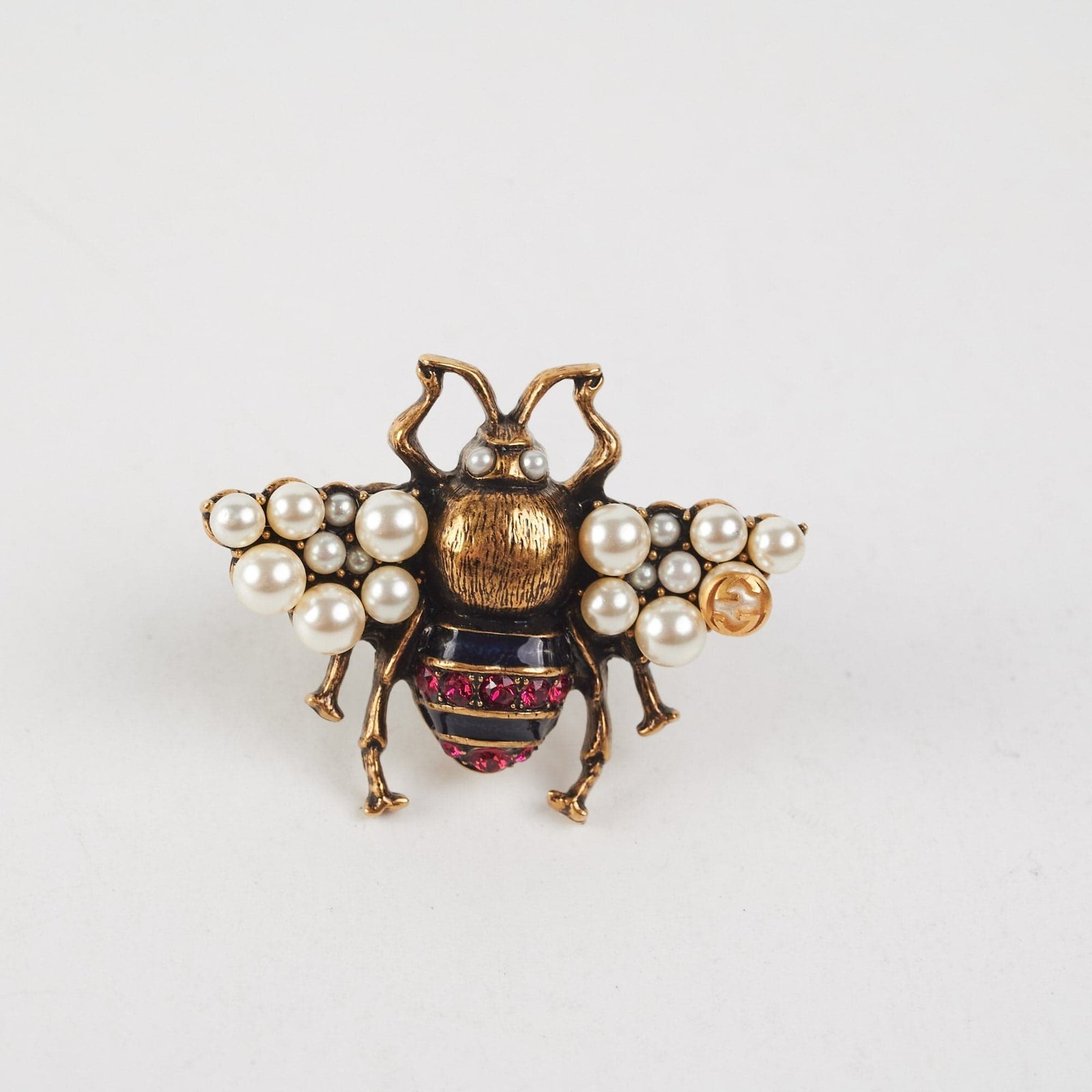 Gucci Bee Ring with Interlocking G | AlmaBagz