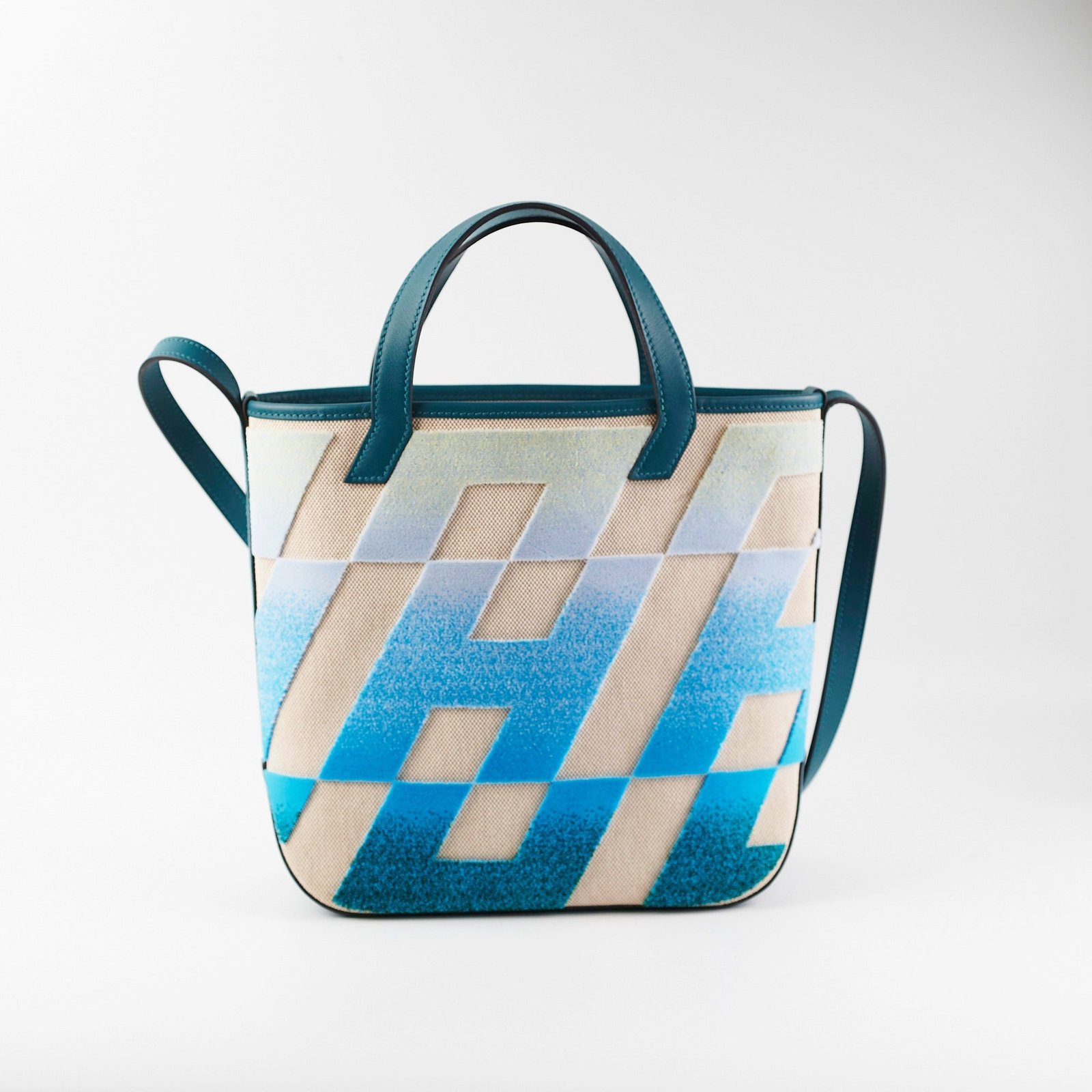 Hermes Biais 27 Blue Shoulder Bag | AlmaBagz