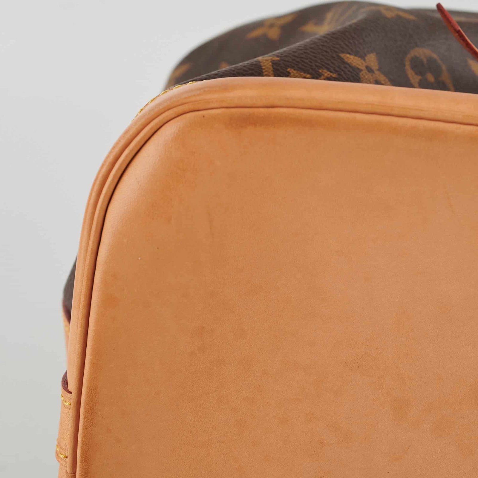 Louis Vuitton Petite Neo Noe Monogram | AlmaBagz - Image 10