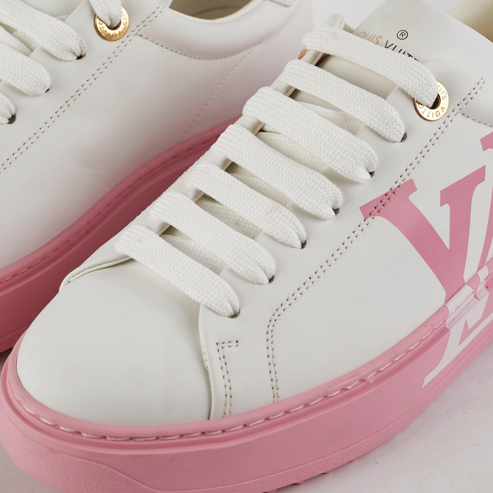 Louis Vuitton Pink Monogram Sneakers Size 36.5 | AlmaBagz - Image 6
