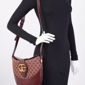Gucci GG Shoulder Bag Burgundy Canvas | AlmaBagz