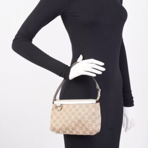 Gucci GG Pouch Beige Canvas | AlmaBagz