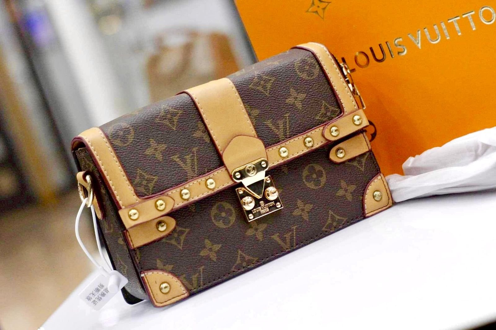 Louis Vuitton Crossbody Bag – Premium Quality & Timeless Elegance (Beige) | AlmaBagz