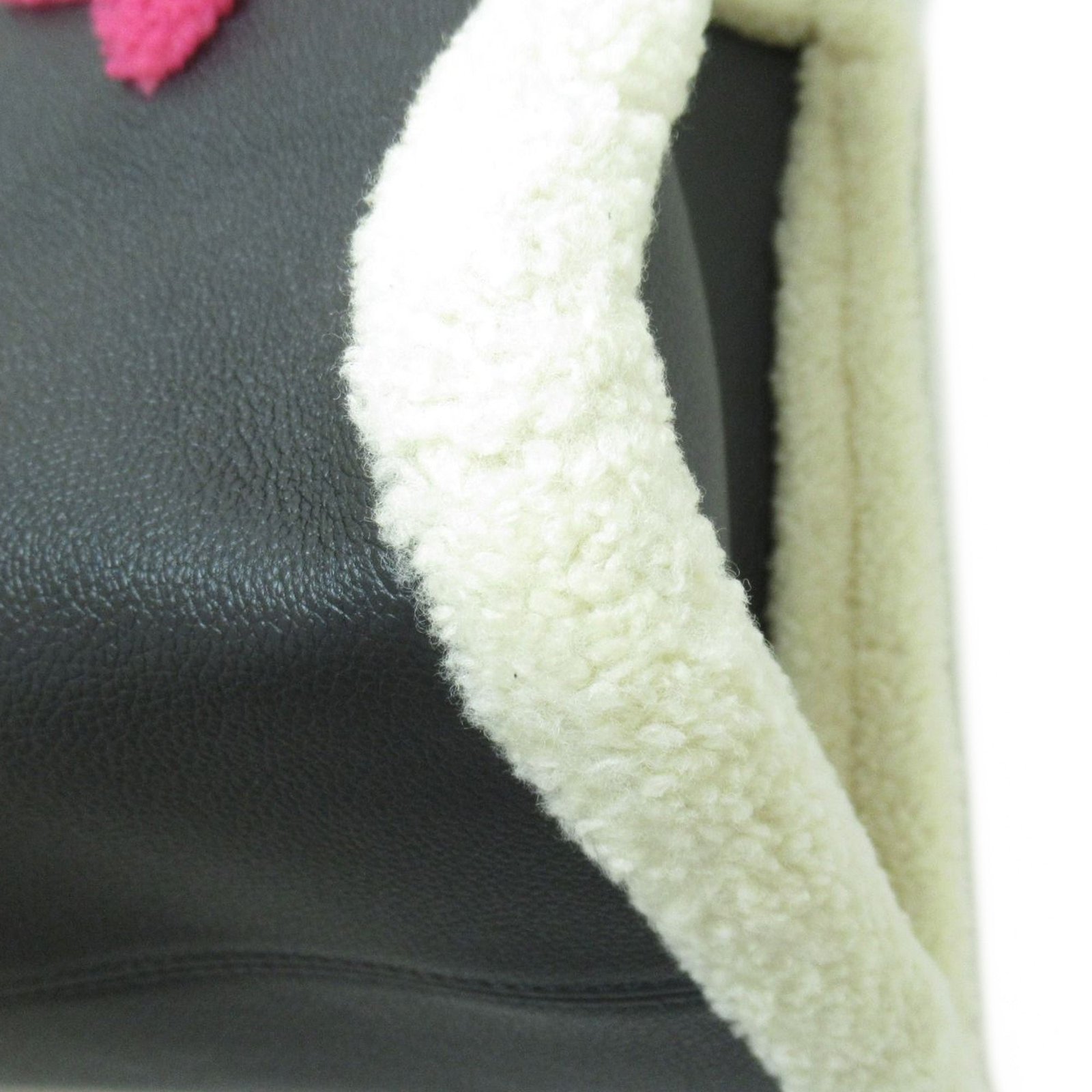 Louis Vuitton Shearling Monogram OnTheGo GM Satchel | AlmaBagz - Image 7