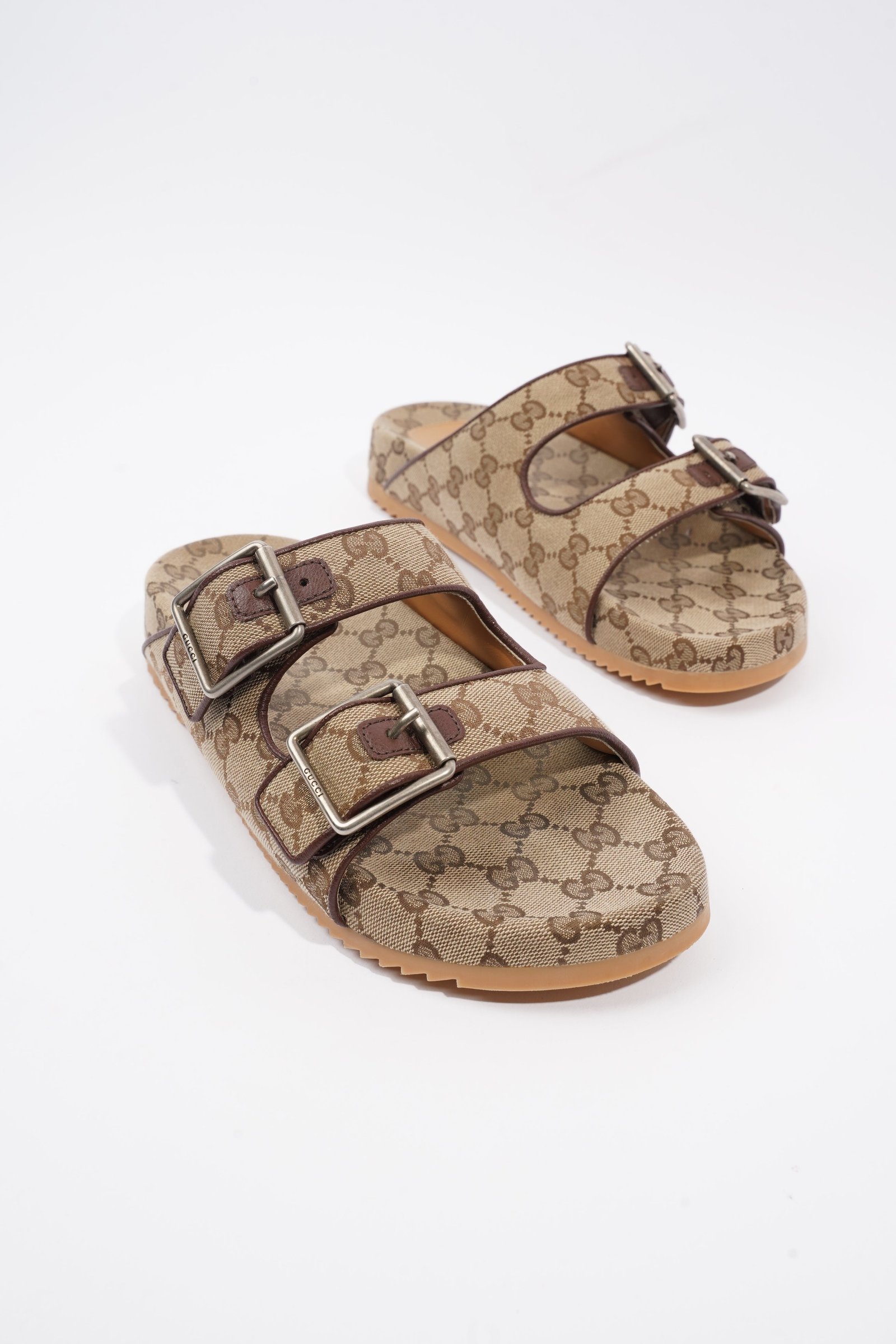 Gucci GG Supreme Monogram Beige Monogram / Brown Canvas EU 41 UK 7 | AlmaBagz