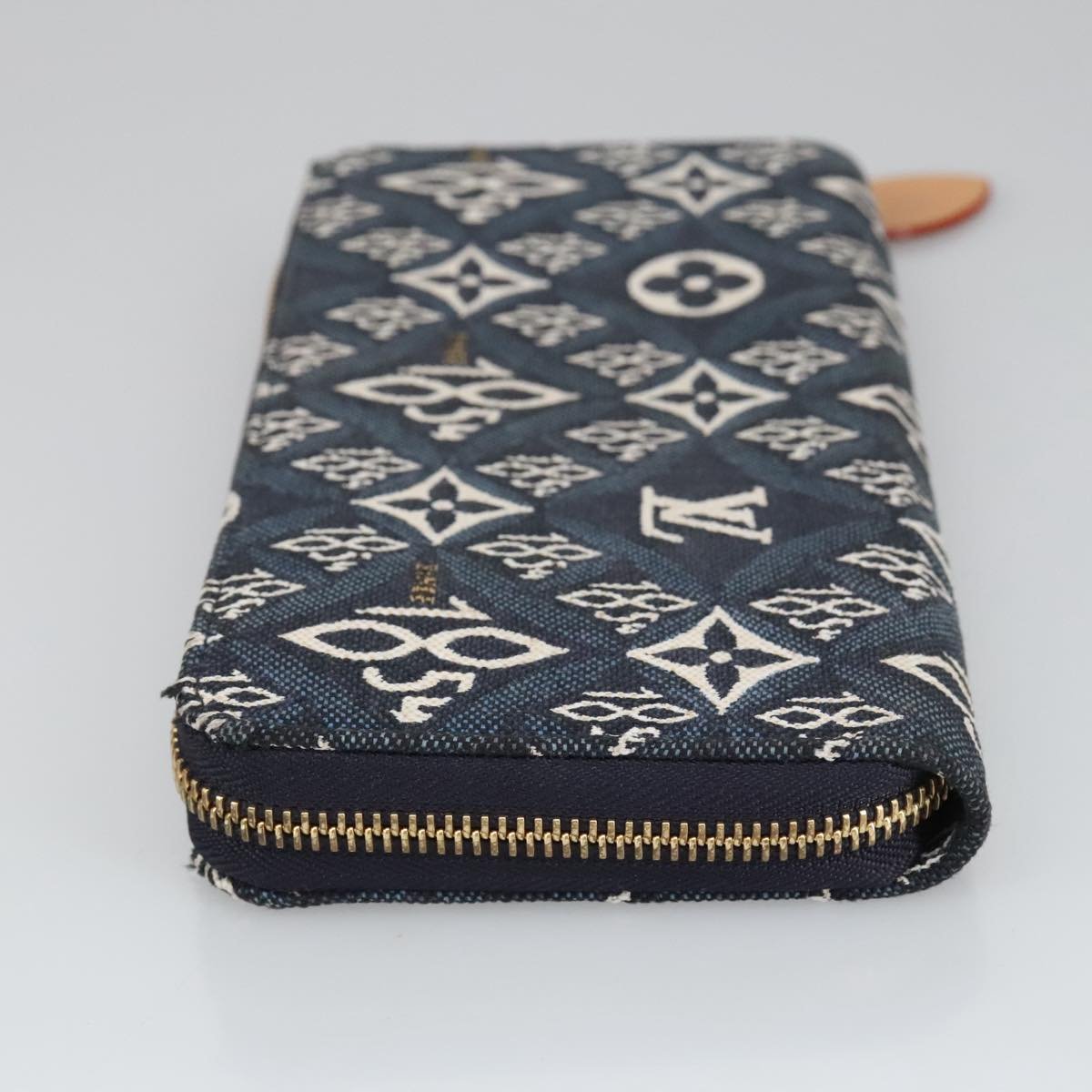 Louis Vuitton Portefeuille Zippy Canvas Wallet | AlmaBagz - Image 4